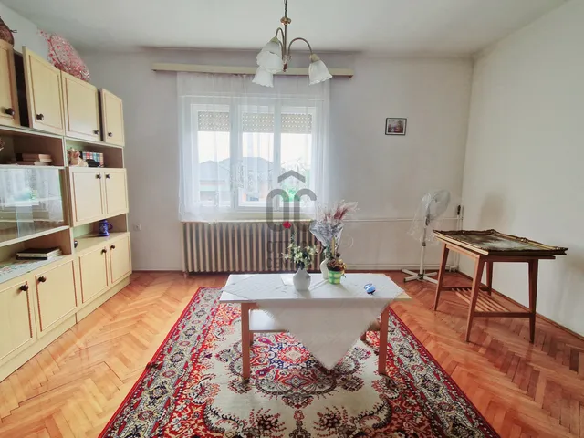 Eladó ház Szombathely, Ifjúsági lakótelep 160 nm