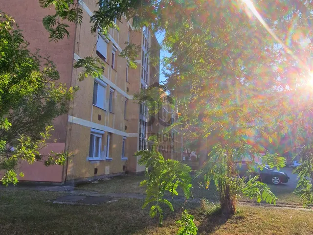 Eladó lakás Szombathely, Derkovits-lakótelep 56 nm