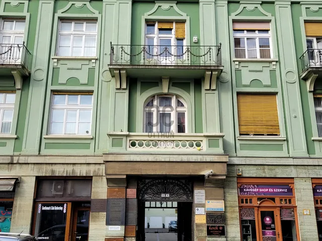 Eladó lakás Szombathely, Belváros 120 nm