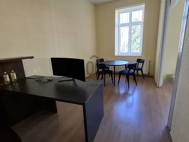 Kiadó kereskedelmi és ipari ingatlan Szombathely, Belváros 48 nm