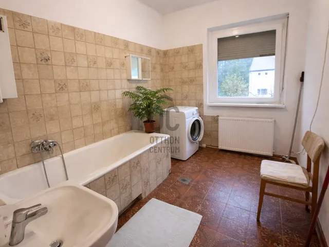 Eladó ház Szombathely, Kámon 139 nm