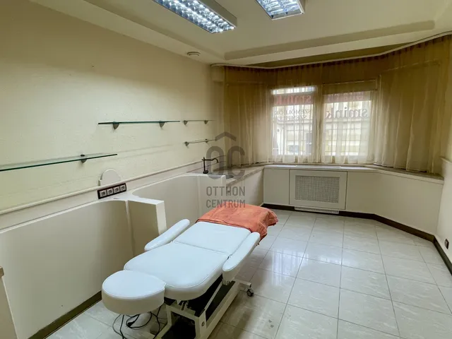 Kiadó kereskedelmi és ipari ingatlan Szombathely, Belváros 13 nm