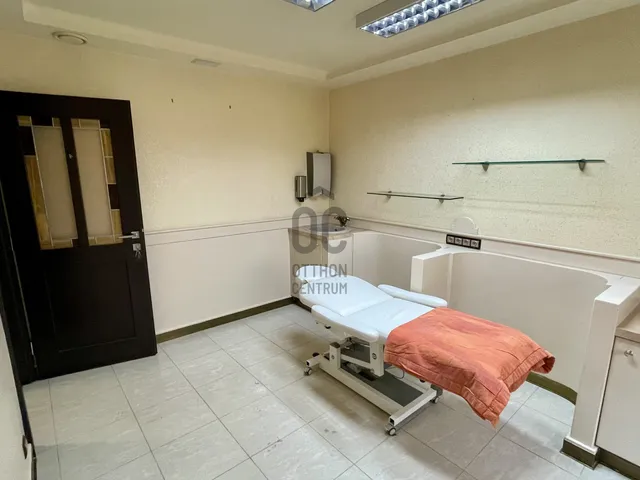 Kiadó kereskedelmi és ipari ingatlan Szombathely, Belváros 13 nm