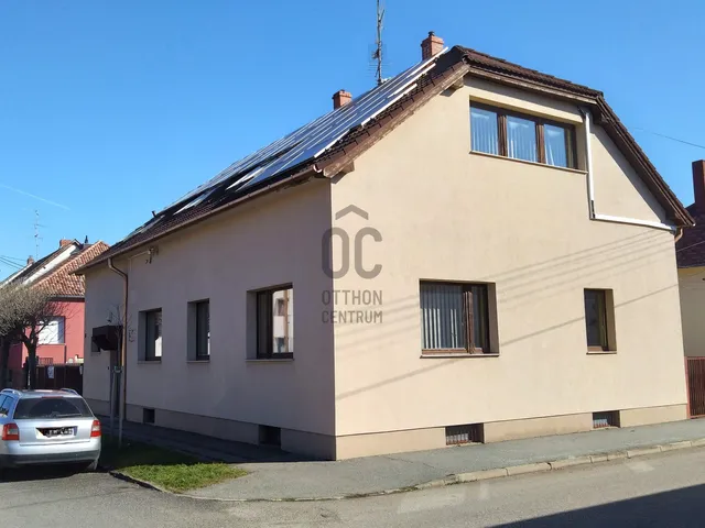 Eladó kereskedelmi és ipari ingatlan Szombathely, Belváros 200 nm