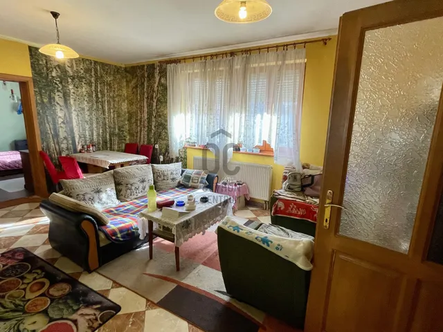 Eladó ház Ikervár 160 nm