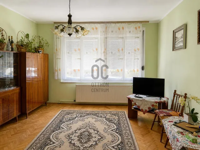 Eladó ház Ikervár 160 nm