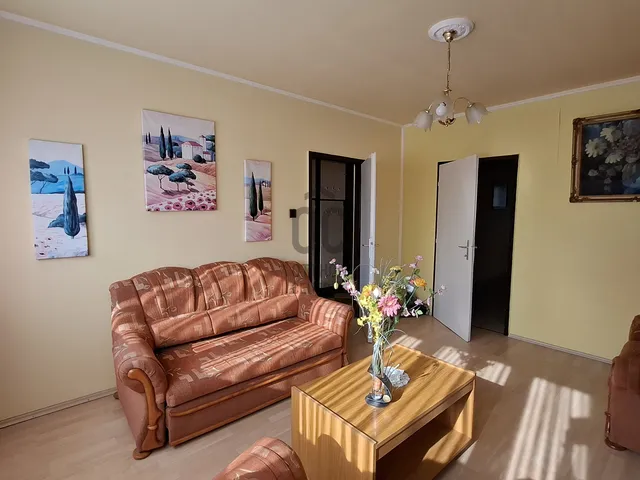 Eladó lakás Szombathely, Joskar-Ola-lakótelep 61 nm