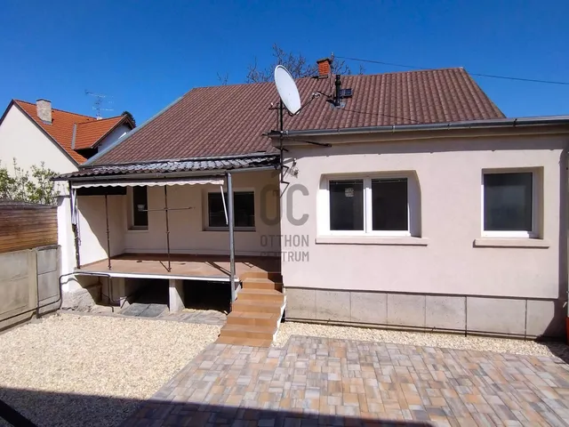 Eladó ház Szombathely, Ifjúsági lakótelep 56 nm