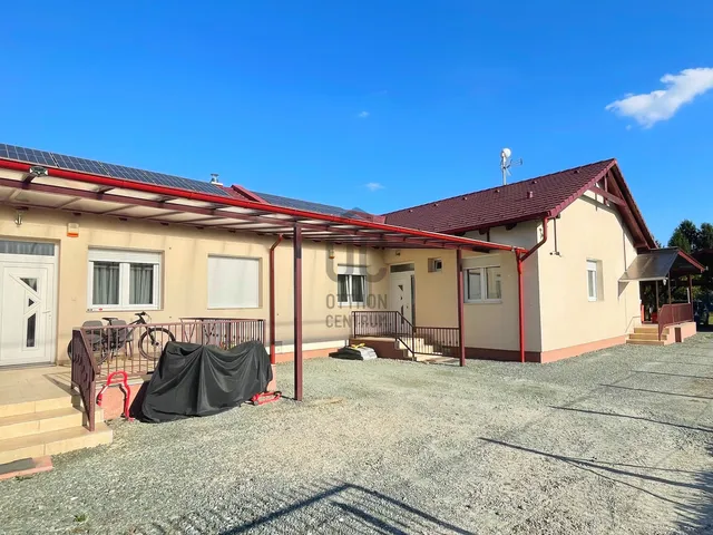 Eladó lakás Szombathely, Herény, Szabadnép utca 150 nm