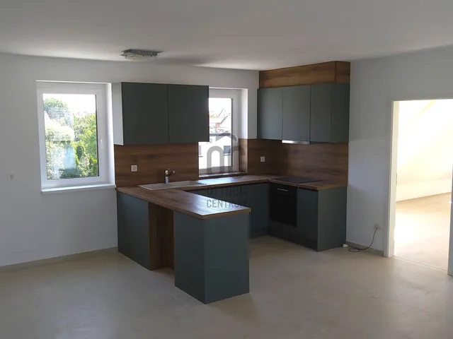 Eladó lakás Szombathely, Ifjúsági lakótelep, Hajdú utca 70 nm