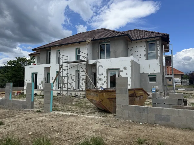 Eladó ház Pomáz 115 nm