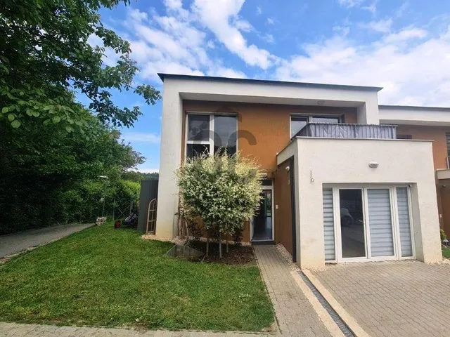 Kiadó lakás Budapest III. kerület, Aranyhegy 107 nm