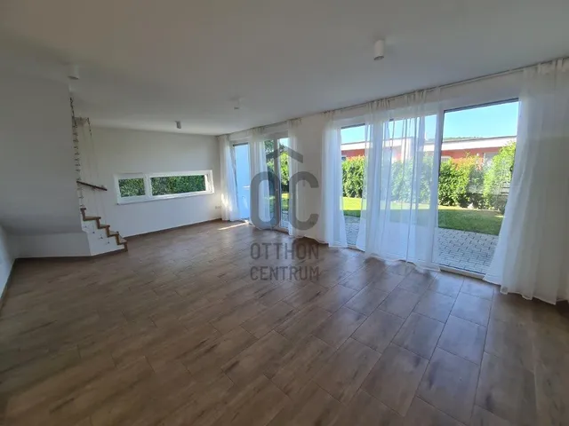 Kiadó lakás Budapest III. kerület, Aranyhegy 107 nm