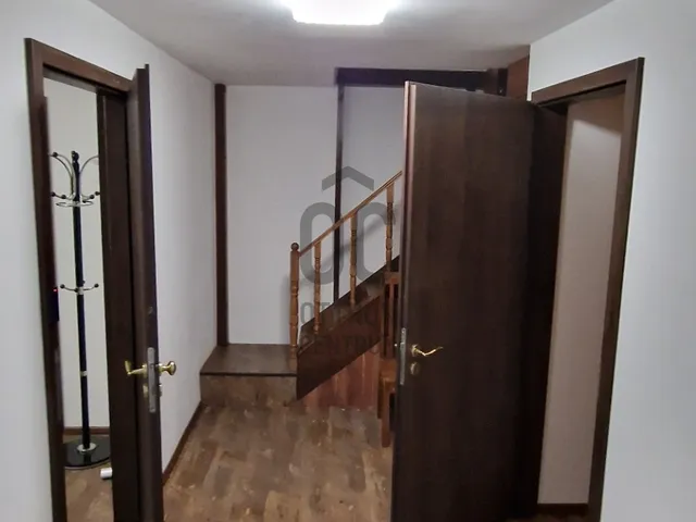 Kiadó kereskedelmi és ipari ingatlan Budapest V. kerület, Belváros 75 nm