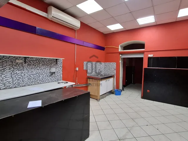 Kiadó kereskedelmi és ipari ingatlan Budapest III. kerület, Óbuda 36 nm