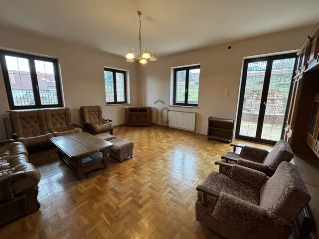 Eladó ház Tahitótfalu 300 nm