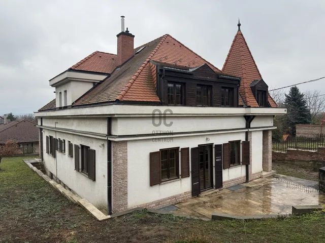 Eladó ház Tahitótfalu 300 nm