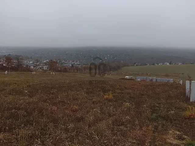 Eladó telek Üröm 862 nm