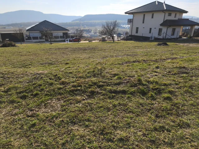 Eladó telek Pilisborosjenő 1187 nm