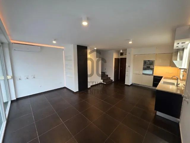 Kiadó ház Budapest III. kerület, Aranyhegy 92 nm