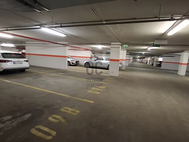 Eladó garázs Budapest VI. kerület 15 nm