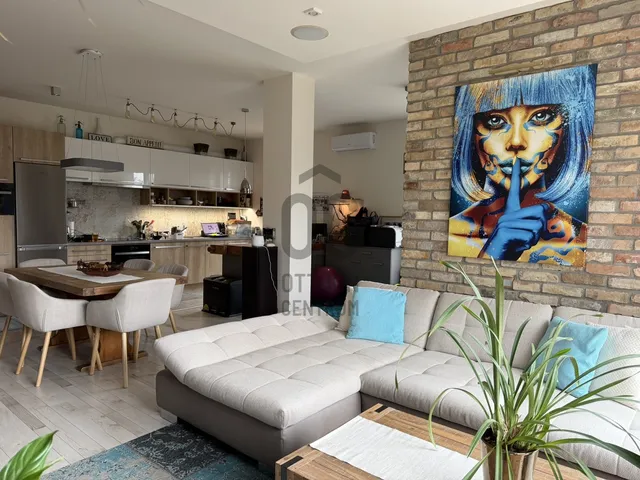 Eladó lakás Érd, Parkváros 74 nm