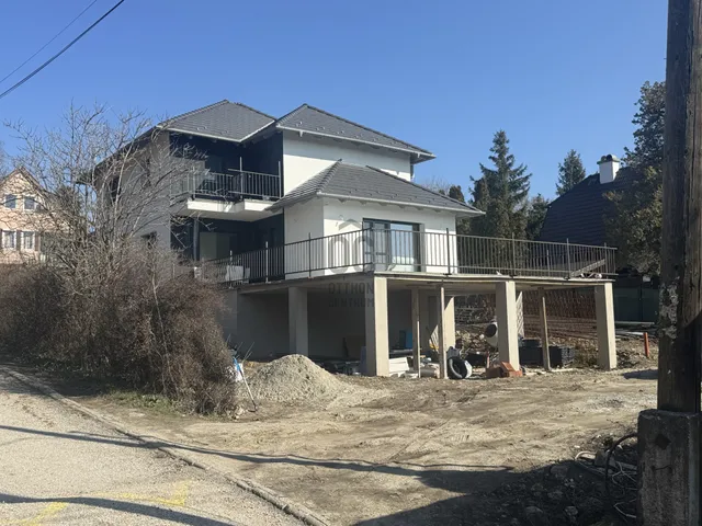 Eladó ház Szentendre, Pismány 171 nm