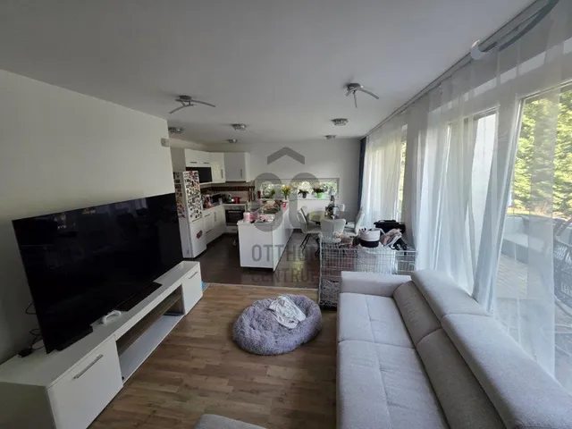 Kiadó lakás Budapest III. kerület, Aranyhegy 107 nm