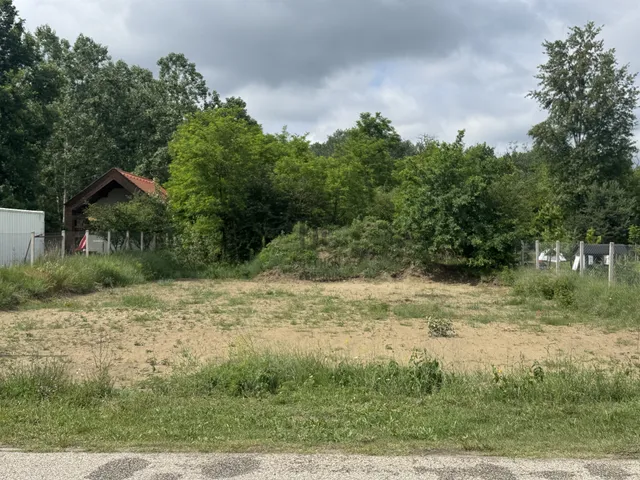 Eladó telek Szigetmonostor 1200 nm