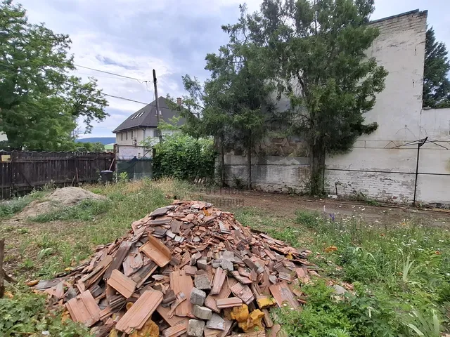Eladó telek Budapest III. kerület, Csillaghegy 429 nm