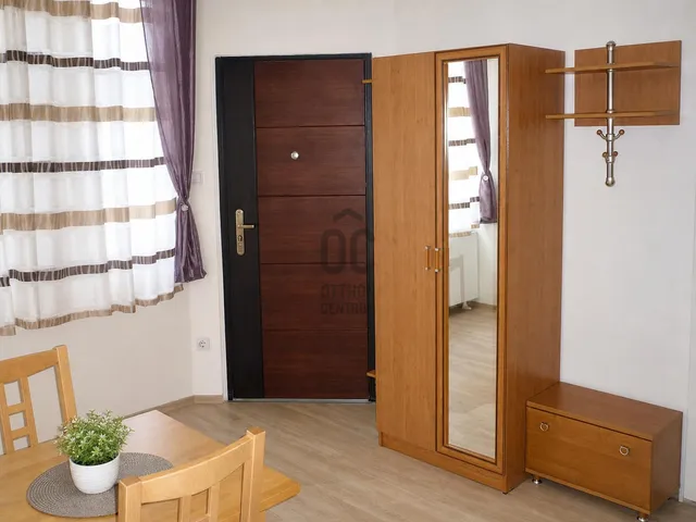 Eladó lakás Budapest VIII. kerület, Fecske utca 30 nm