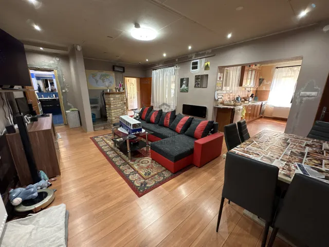 Eladó ház Pécel 102 nm