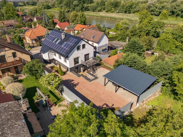 Eladó ház Dunaharaszti, Nefelejcs utca 295 nm