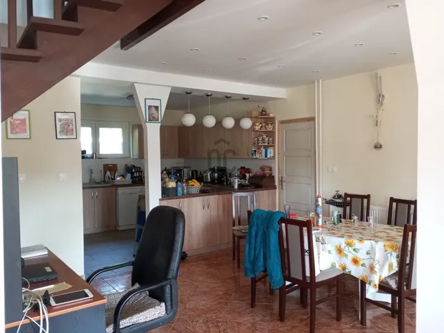 Eladó ház Mende 189 nm