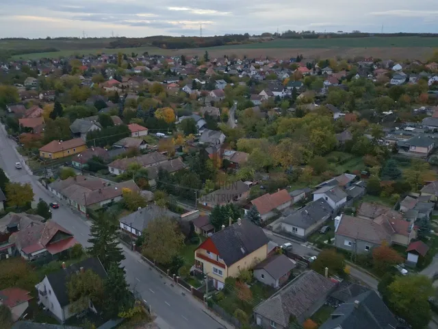 Eladó ház Pécel 150 nm