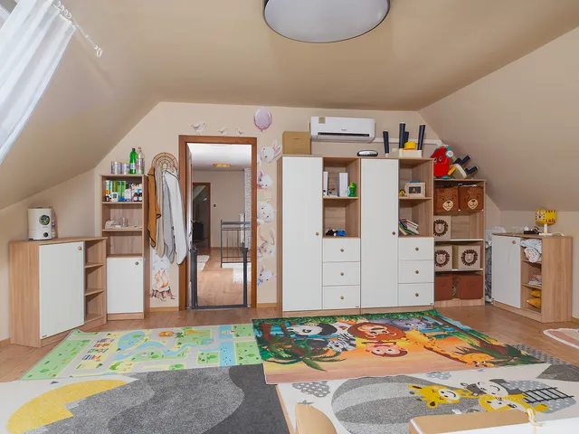 Eladó ház Budapest XVII. kerület 189 nm