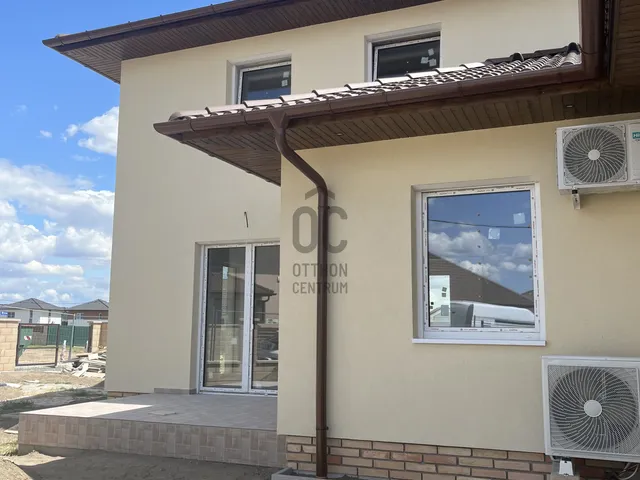 Eladó ház Vácrátót 235 nm