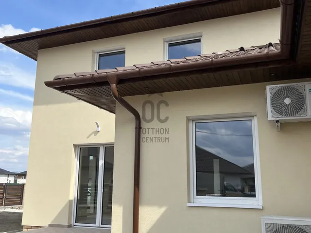 Eladó ház Vácrátót 235 nm