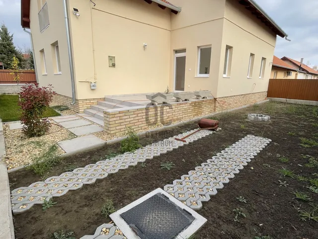 Kiadó lakás Pécel 90 nm