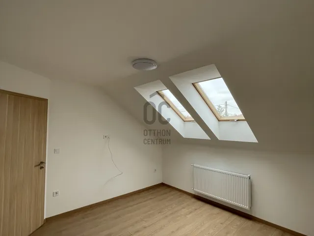 Kiadó lakás Pécel 84 nm