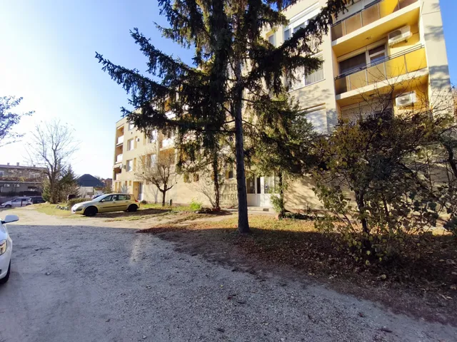 Eladó lakás Ecser, Arany János utca 56 nm