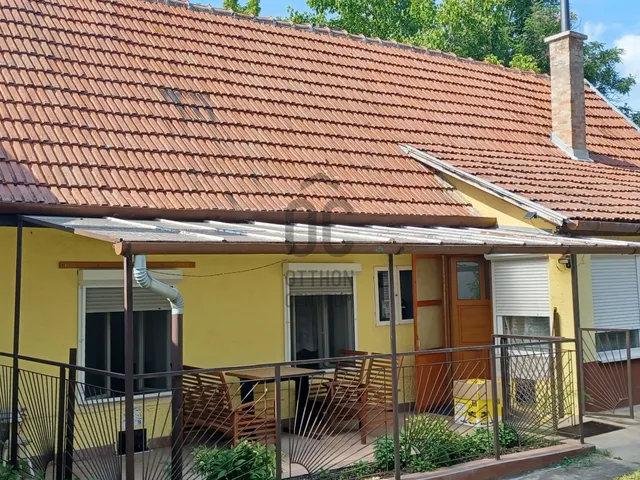 Eladó ház Pécel 50 nm