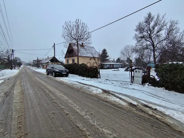 Eladó telek Pilis, Botond utca 607 nm