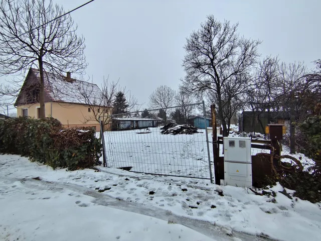 Eladó telek Pilis, Botond utca 12 607 nm