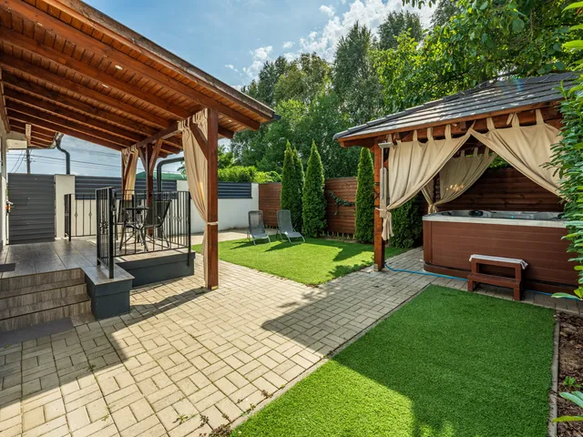 Eladó kereskedelmi és ipari ingatlan Halásztelek, Új utca 317 nm