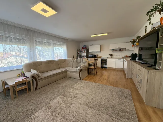 Eladó ház Pécel 174 nm