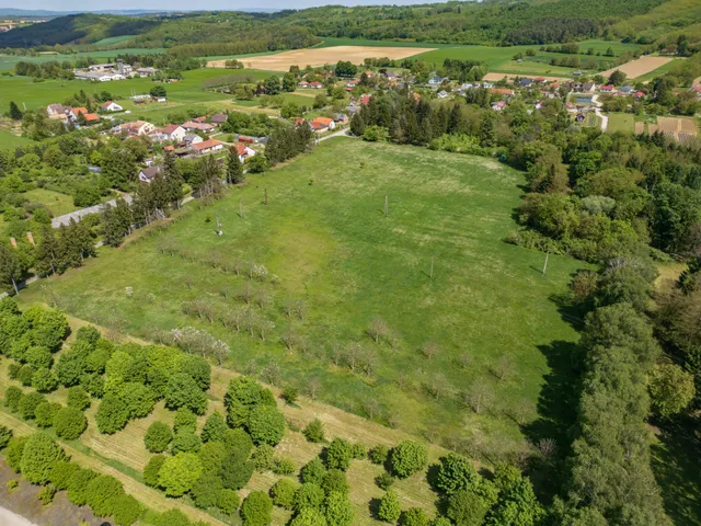 Eladó kereskedelmi és ipari ingatlan Pusztaszentlászló, Tankállomás 1410 nm