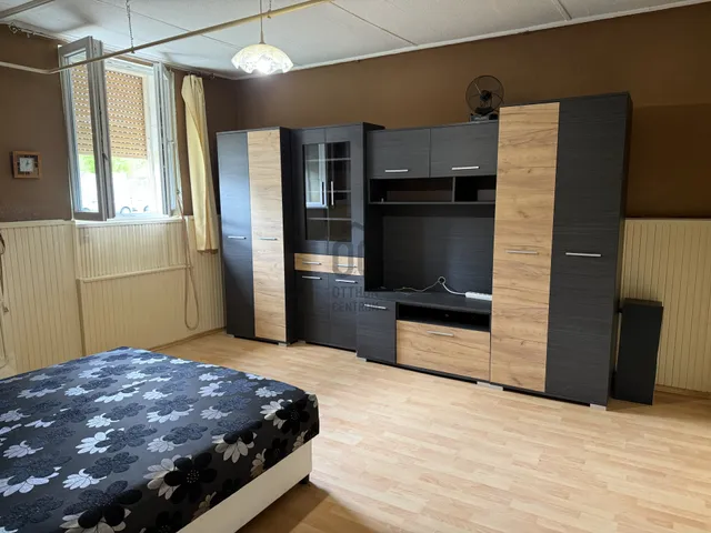 Eladó ház Budapest XVIII. kerület, Szemeretelep 39 nm