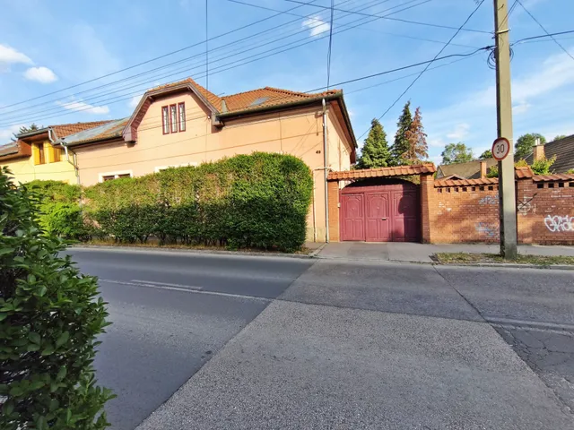 Eladó ház Budapest XV. kerület, Rákospalota, Sződliget utca 280 nm