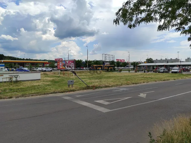 Kiadó telek Eger 1800 nm